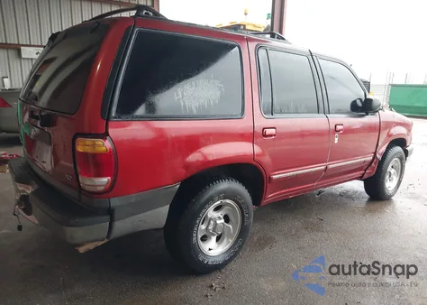 2000 Ford Explorer Xlt from USA, damaged, VIN 1FMZU63P7YZB39150